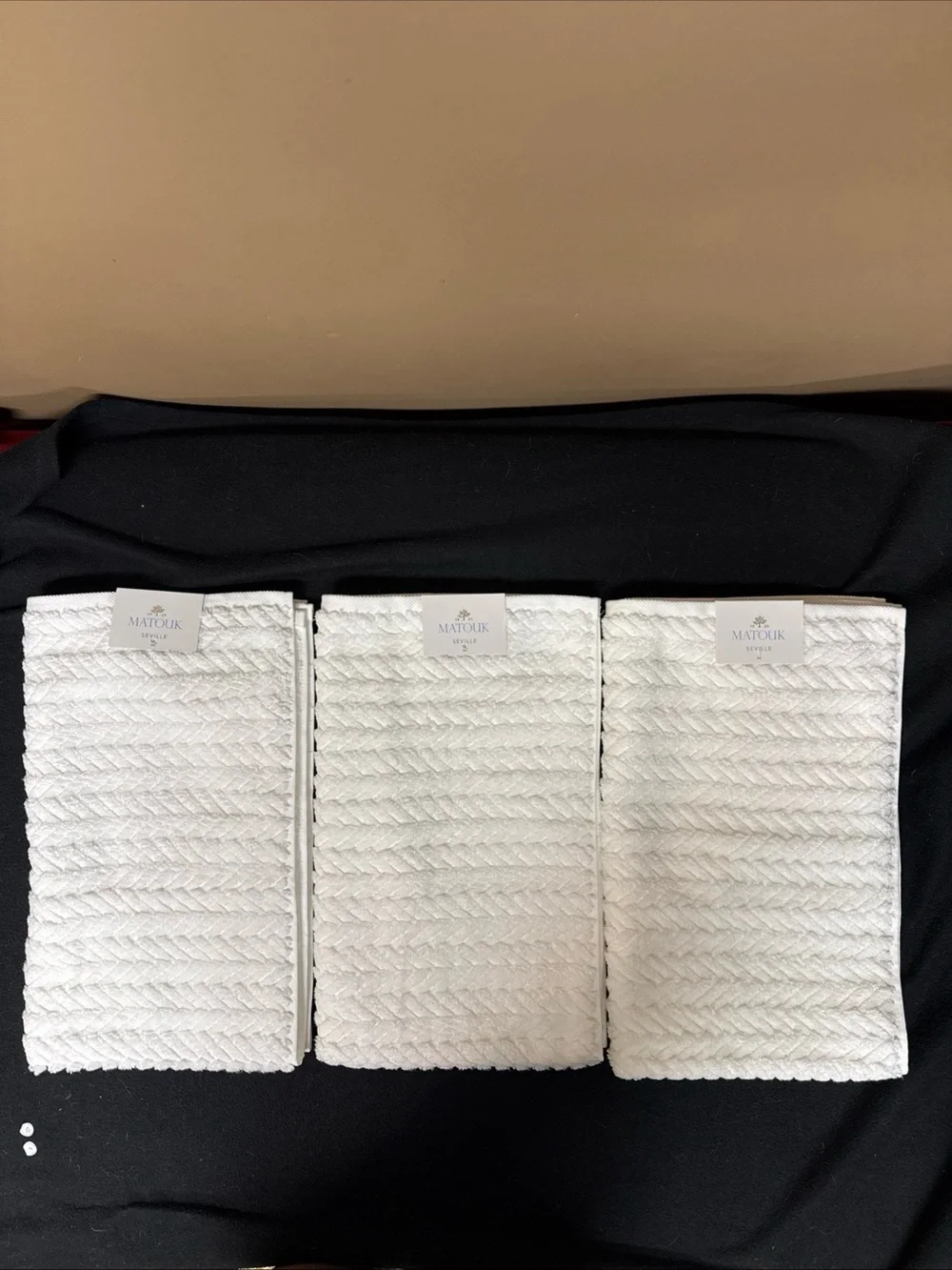 Matouk Seville 4 Pck Hand Towels 20x32 White Loose Braid Pattern 100% Cotton NWT